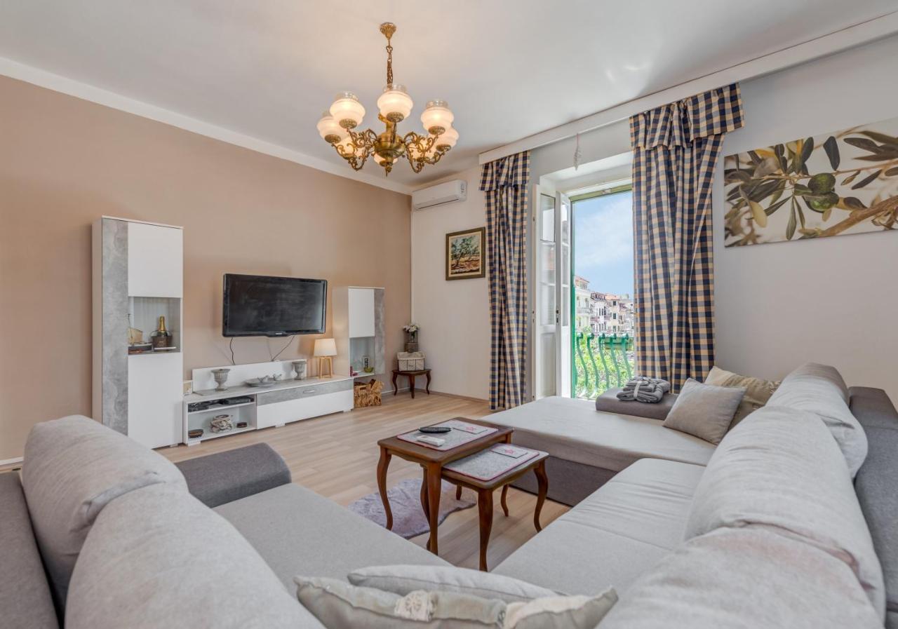 Apartment Pape Split Extérieur photo