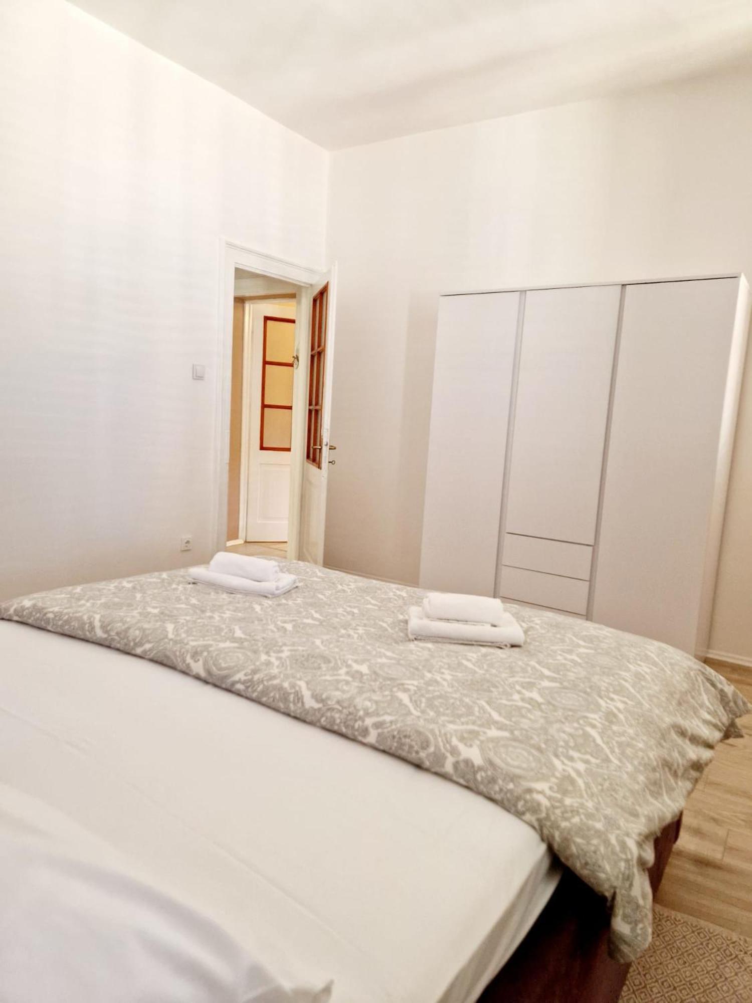 Apartment Pape Split Extérieur photo